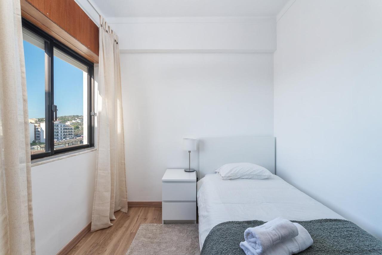 Hostwise - Spacious & Sunny Flat - 楼尔 外观 照片