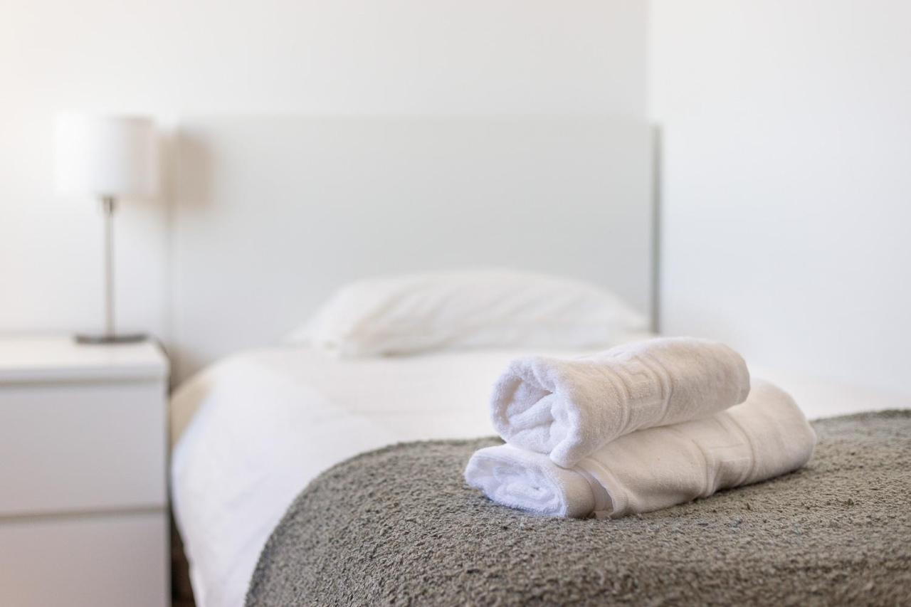 Hostwise - Spacious & Sunny Flat - 楼尔 外观 照片