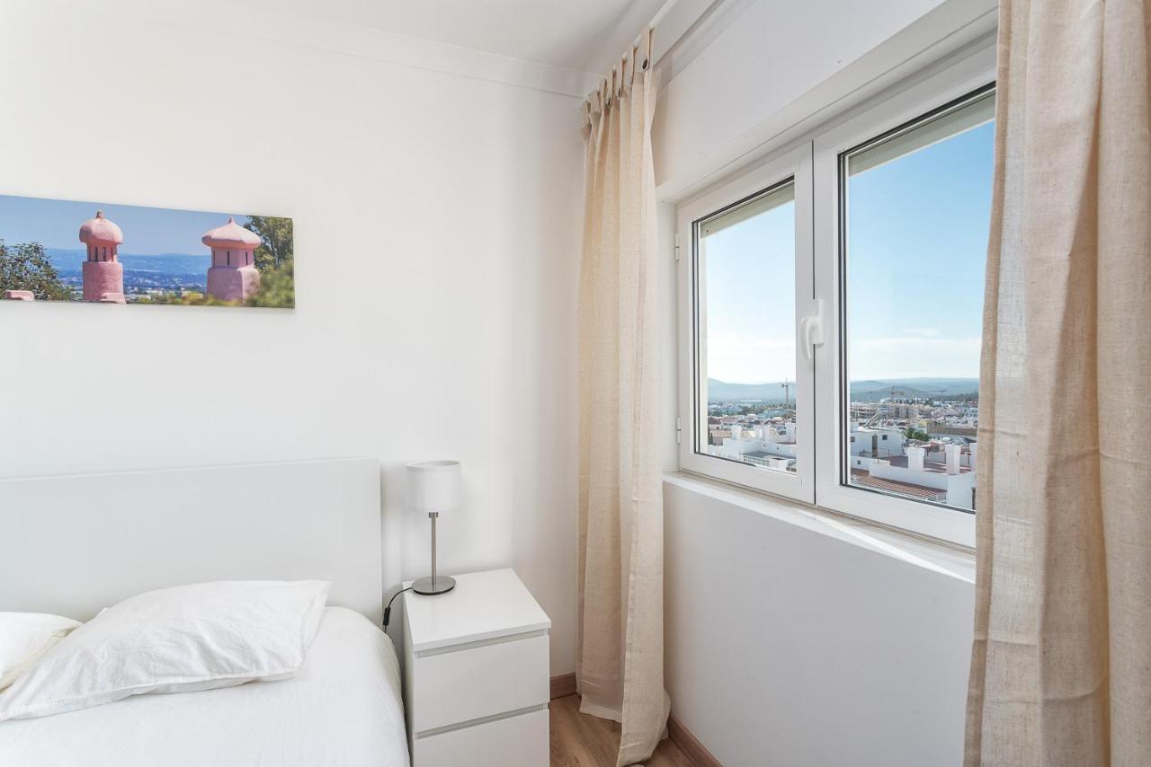 Hostwise - Spacious & Sunny Flat - 楼尔 外观 照片